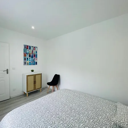 Eclat St N1, 6 Pers, Moderne, Wifi, Parking, Proche Vienne Appartement *